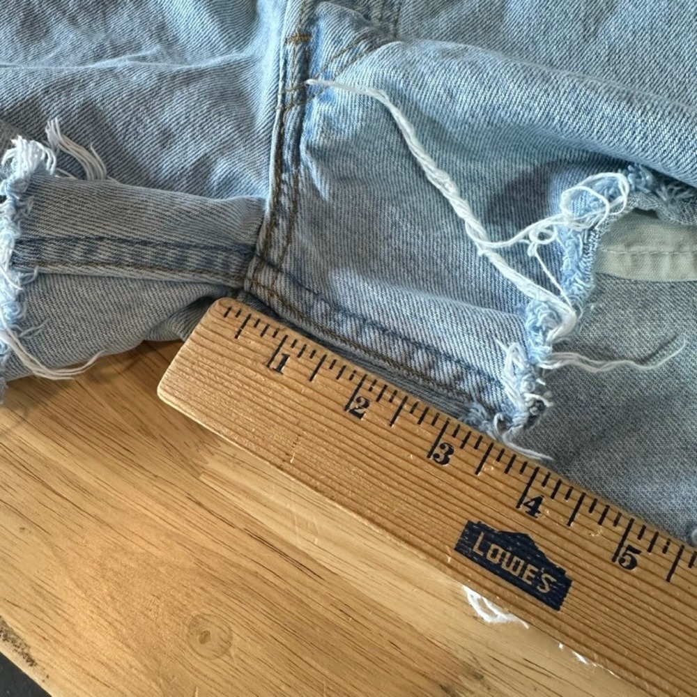 Levi's 501 Cut Off Denim Blue Jean Shorts Womens 34 Distressed - 32x3.5" - Picture 8 of 9